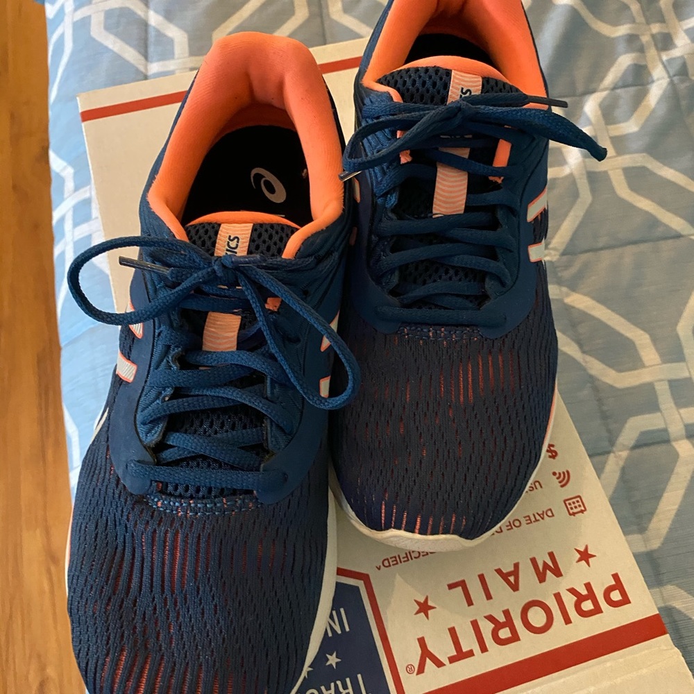 ASICS Gel Pulse 11- worn ONCE!